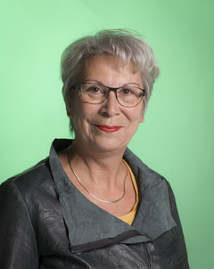 Gerrie - Gediplomeerd relatietherapeut. Disciplines: Master Systeemtherapie- systeemspecialist master; EFT; Seksuologie.