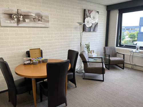 Relatietherapeut, Counselor, hypnotherapeut, leertherapeut en leefstijlcoach in Rhenen Relatietherapeut, Counselor, hypnotherapeut, leertherapeut en leefstijlcoach in Rhenen